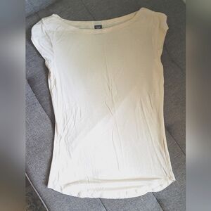 Gap t-shirt, size Small